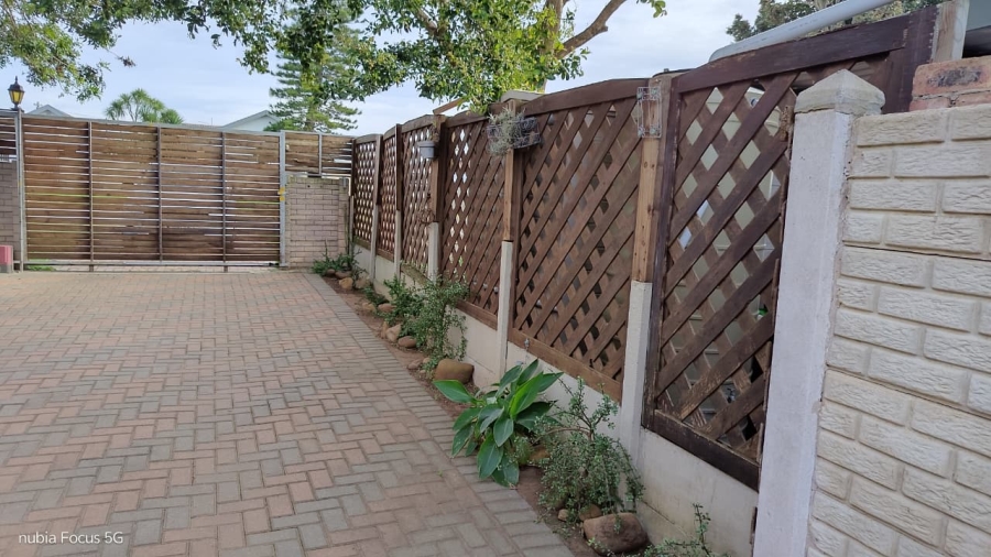 3 Bedroom Property for Sale in C Place Eastern Cape